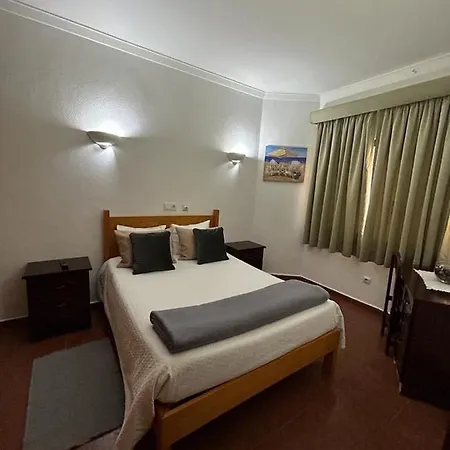 Copacabana Residencial Pensionat Costa de Caparica
