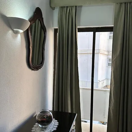 Copacabana Residencial 3* 코스타 다 카파리카